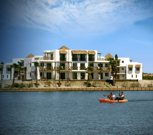 Isla Cortés paseo en Kayak