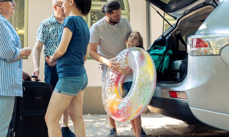 Disfruta un fin de semana inolvidable en Isla Cortés, Nuevo Altata, a solo 45 minutos de Culiacán. Playa, piscina y actividades para toda la familia.