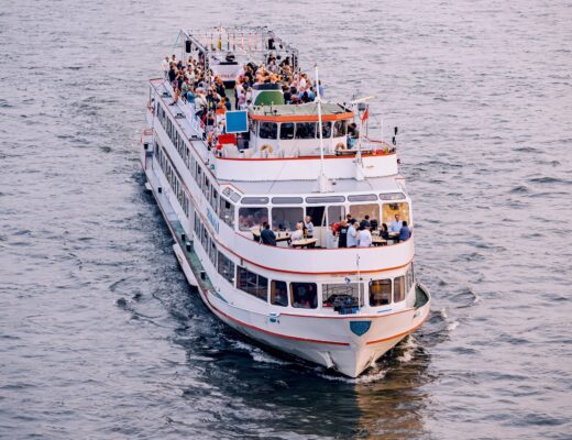 Crucero recorriendo la escalera nautica del Mar de Cortés